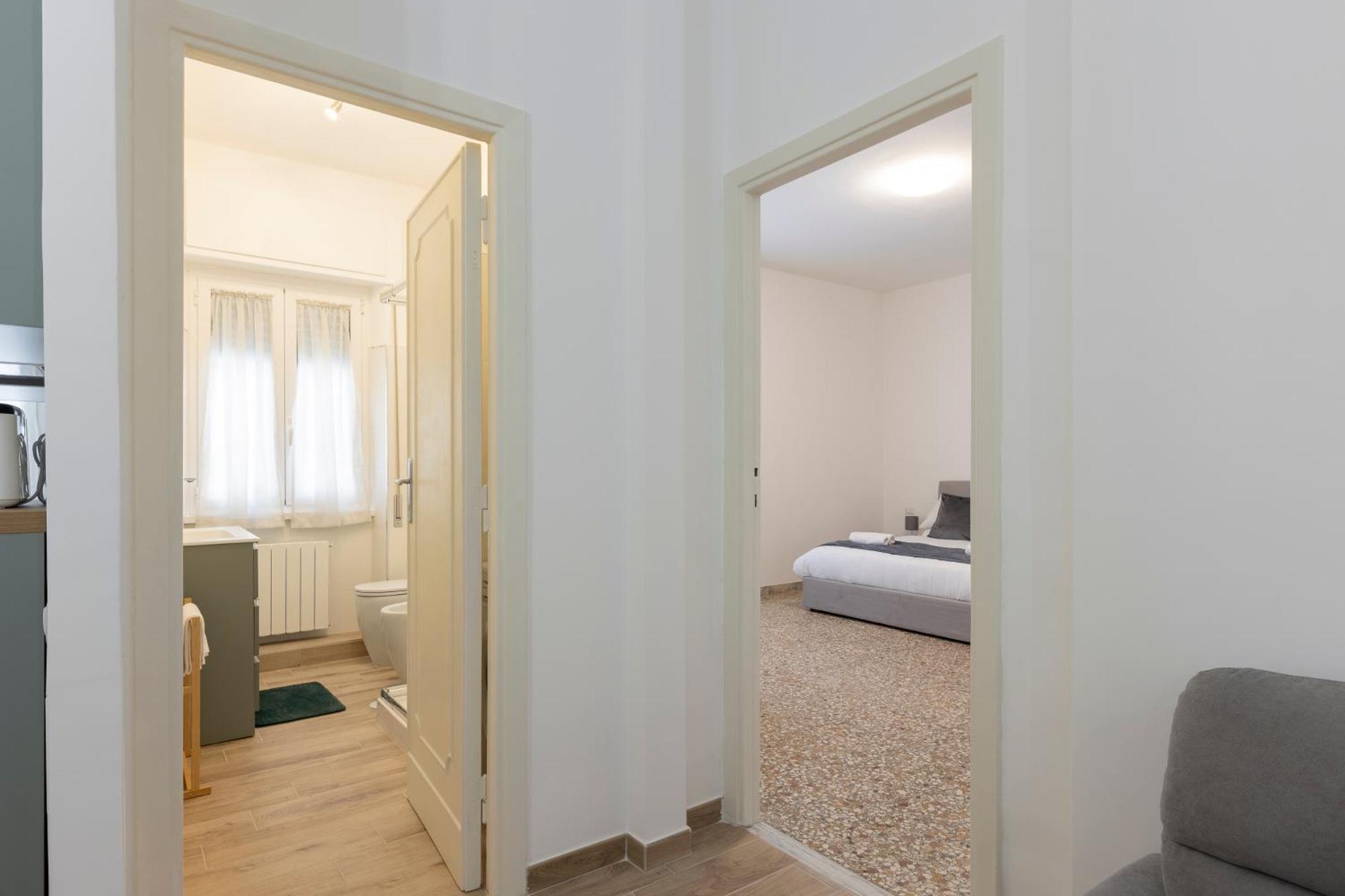 Modern - Trastevere & Vaticano Apartment Rome