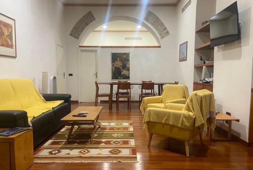Loft Accogliente - Piazza San Giovanni Appartement