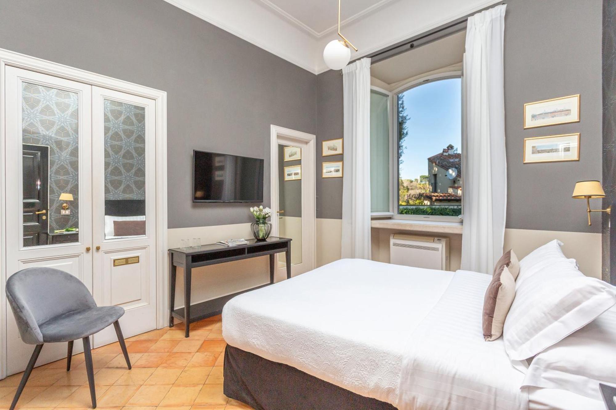Parrasio Hotel 3*