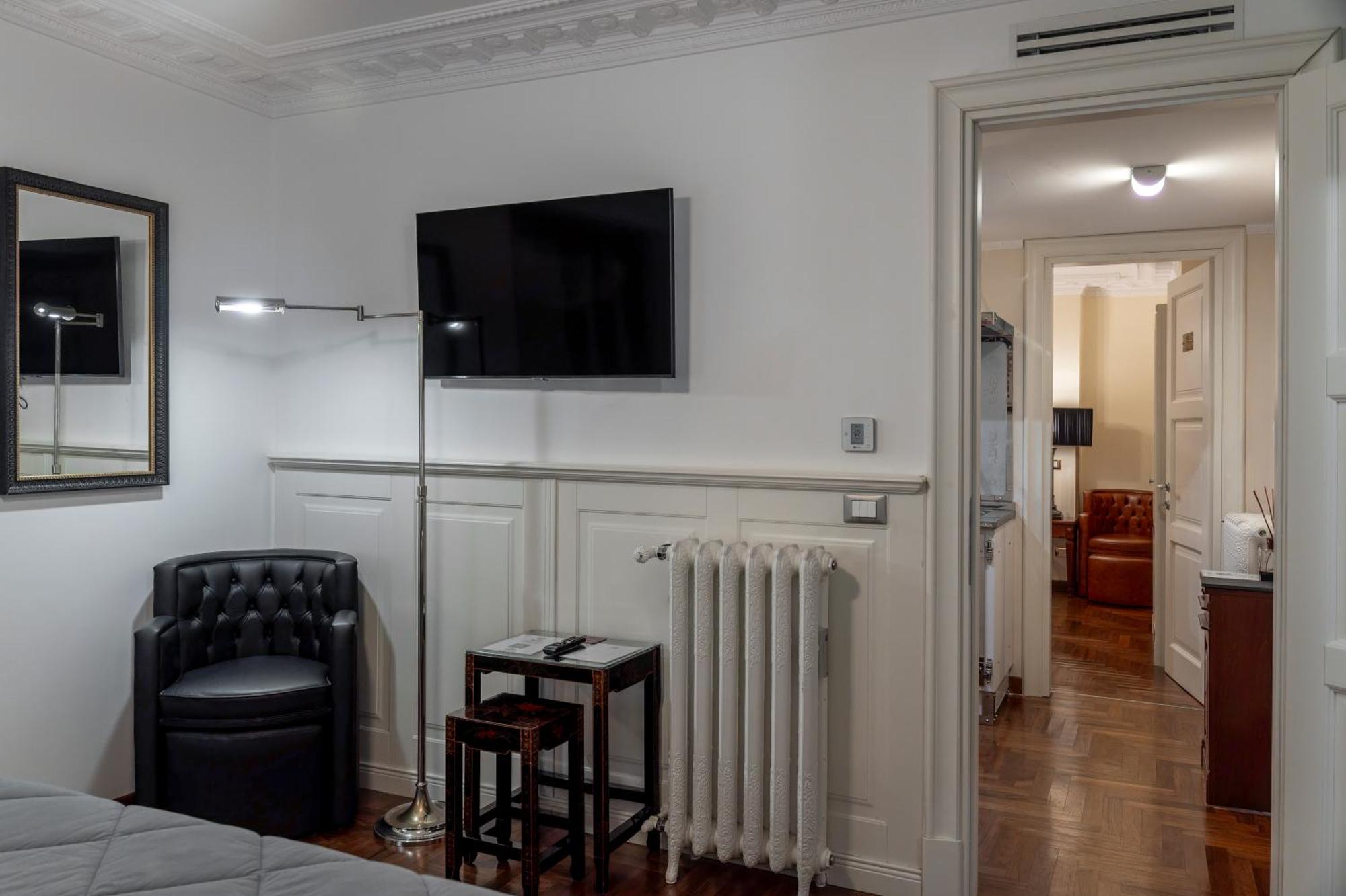 Regal House Capucci 6 * Rome