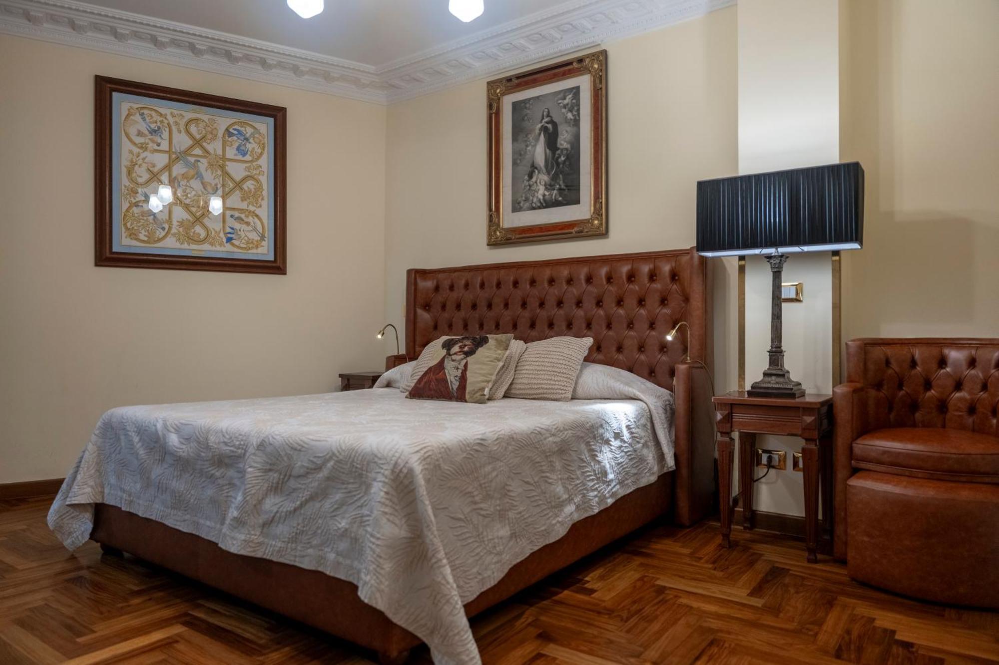 Regal House Capucci 6 Rome