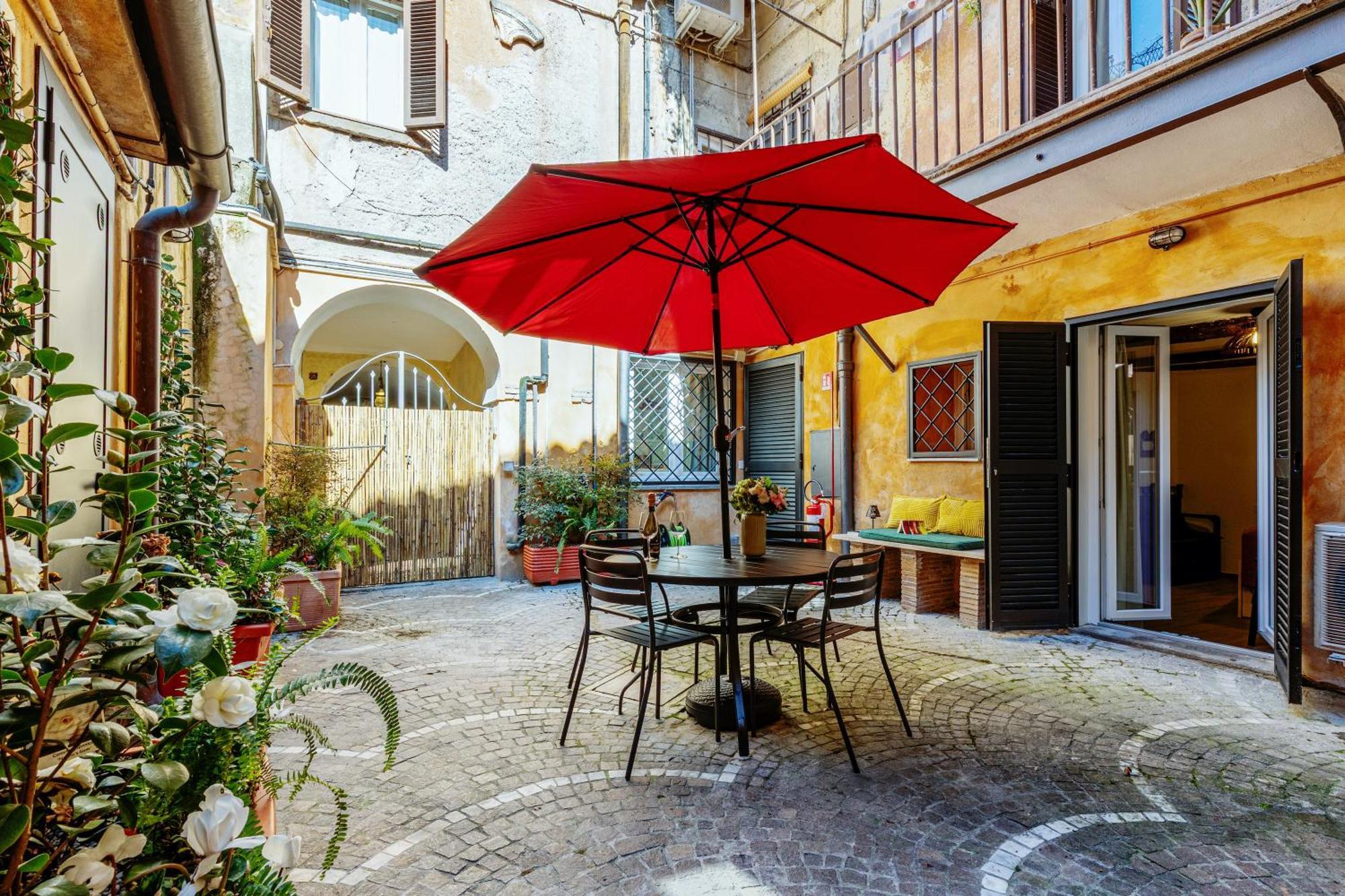 As Feel - Trastevere Nest With Secret Patio Appartamento *