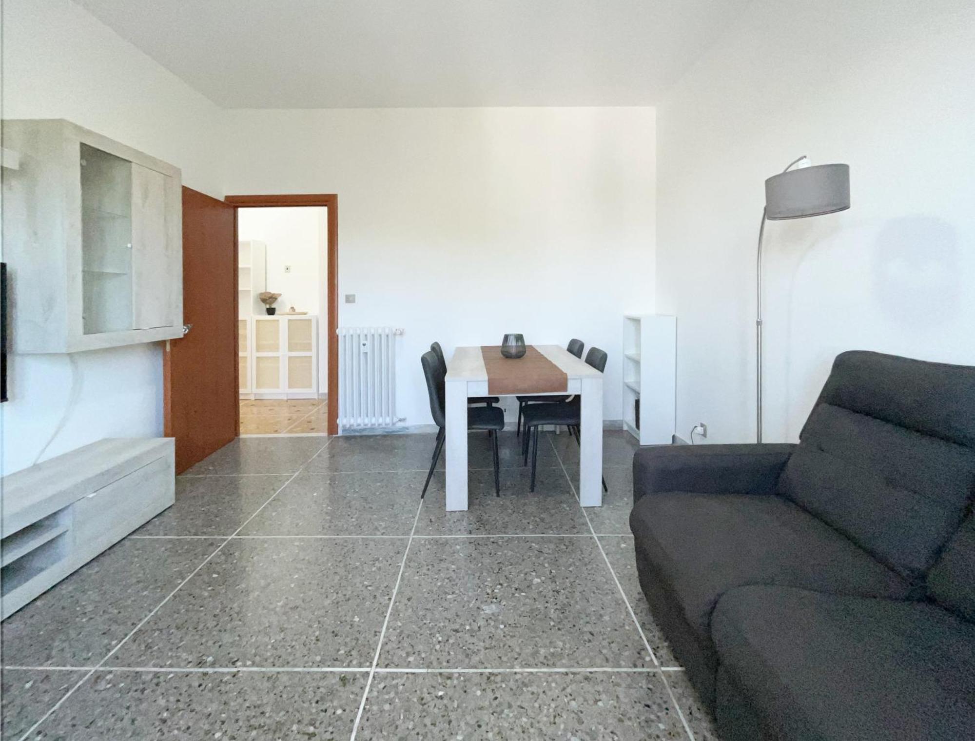 Apartment La Casa Di Edy - Metro Malatesta *