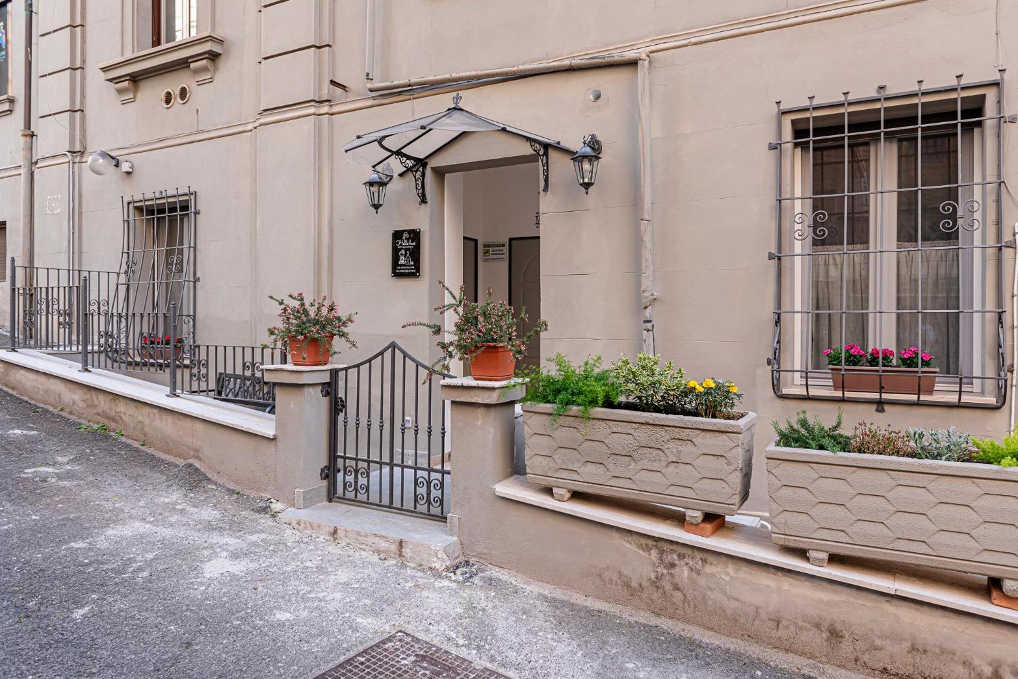 Affittacamere Helle Hus - 200m From Piazza Bologna Metro And 10 Minutes From The Colosseum