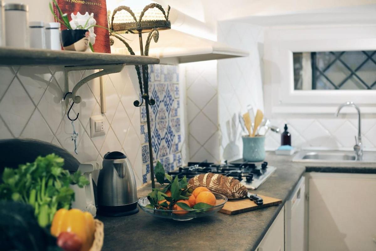 Spacious & Quiet Miracle In Trastevere *