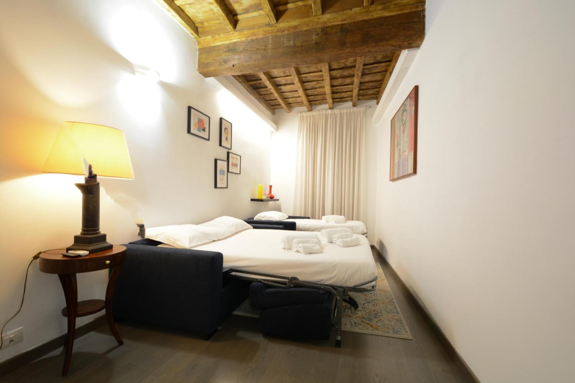 Coronari Couette-café Rome