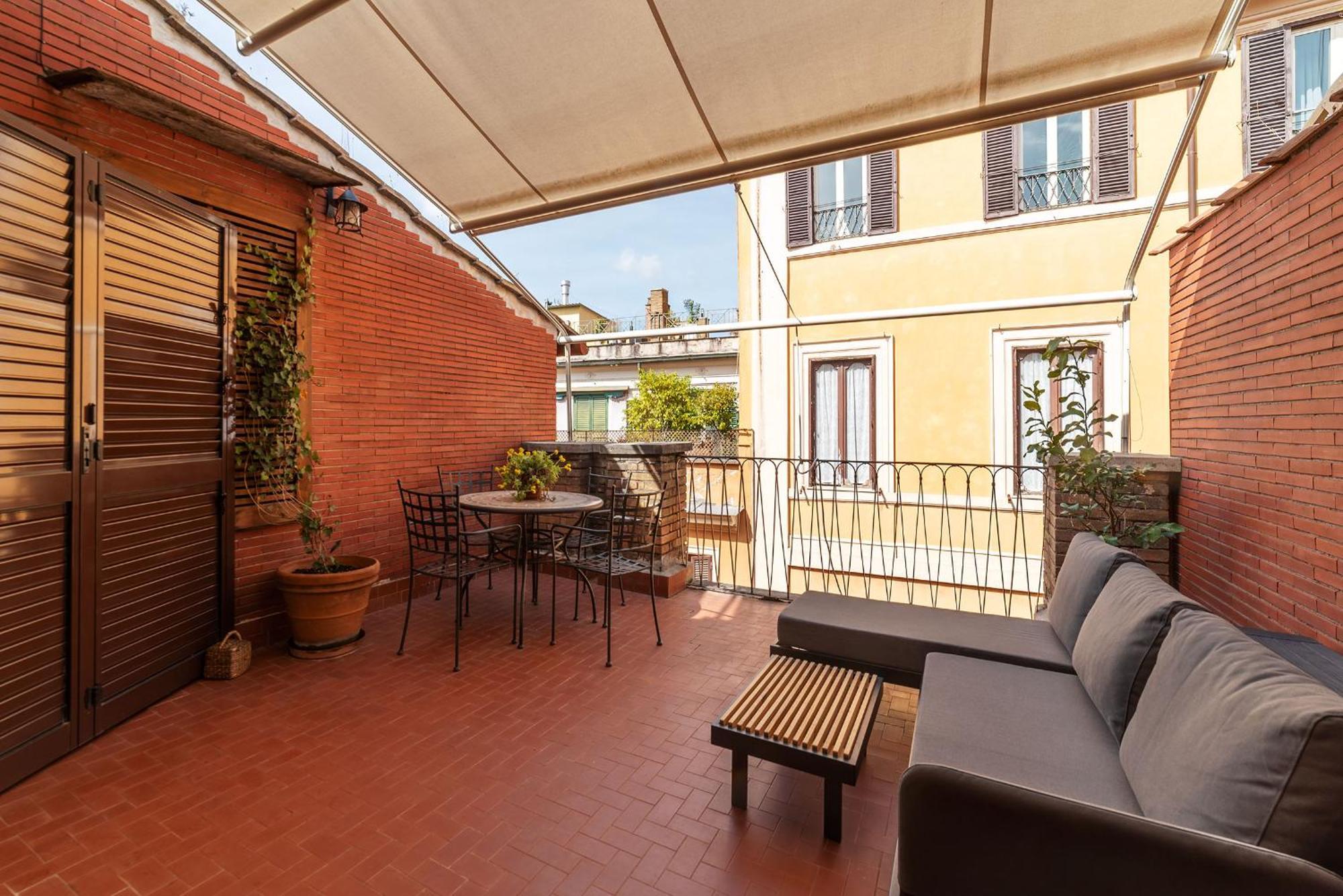 Rasella 21 - Fromhometorome Apartment Rome