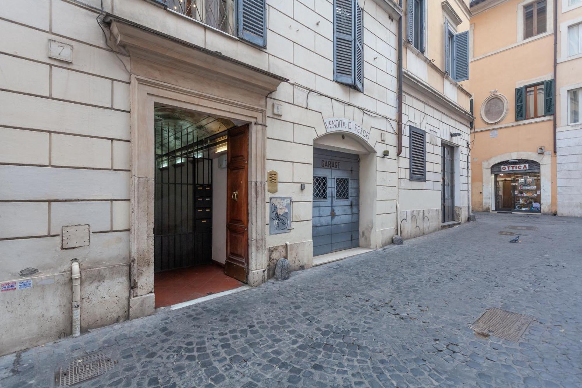 Palazzo Sant'elena - By Openroma Apartment Rome