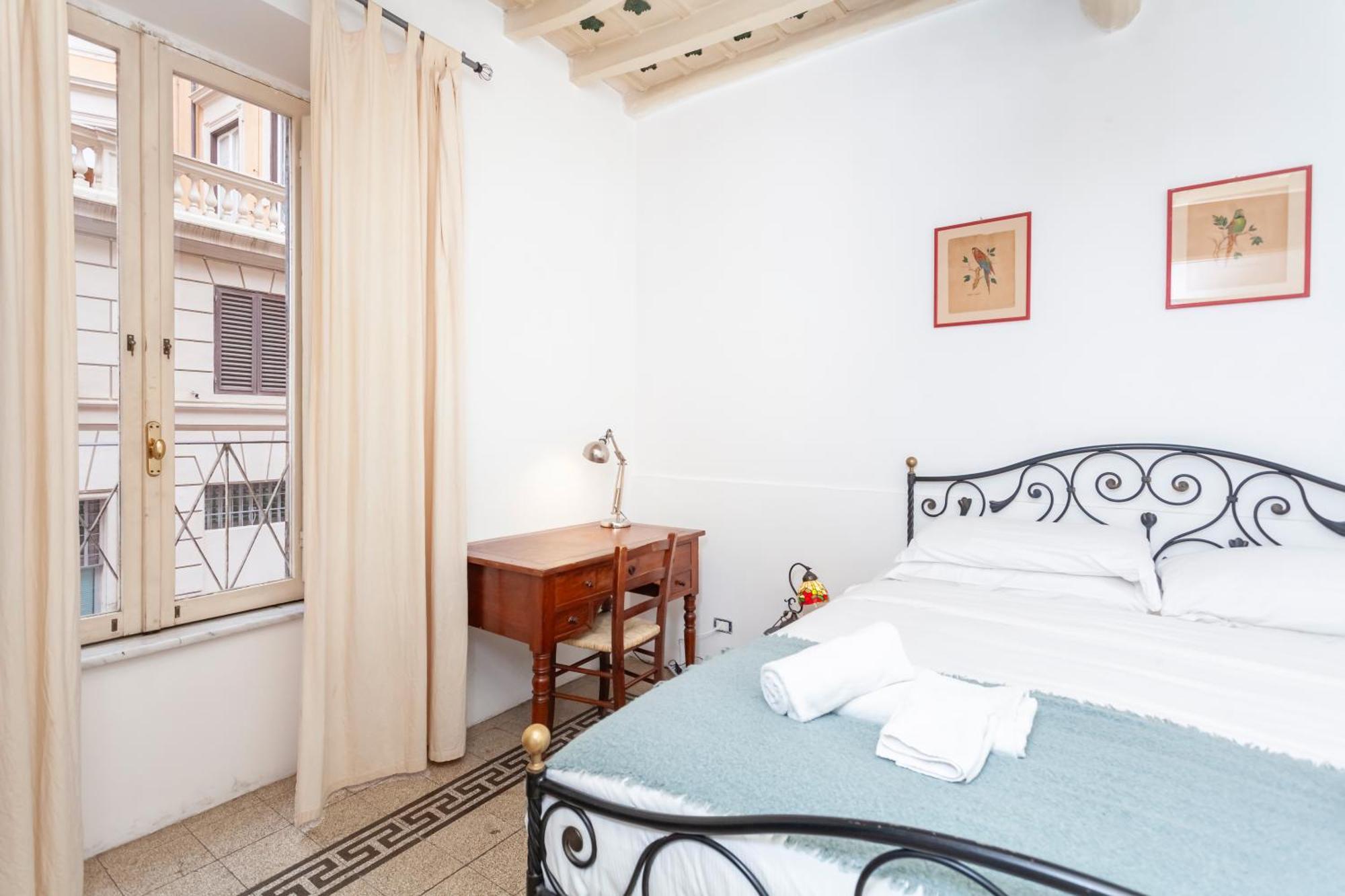 Palazzo Sant'elena - By Openroma Apartment