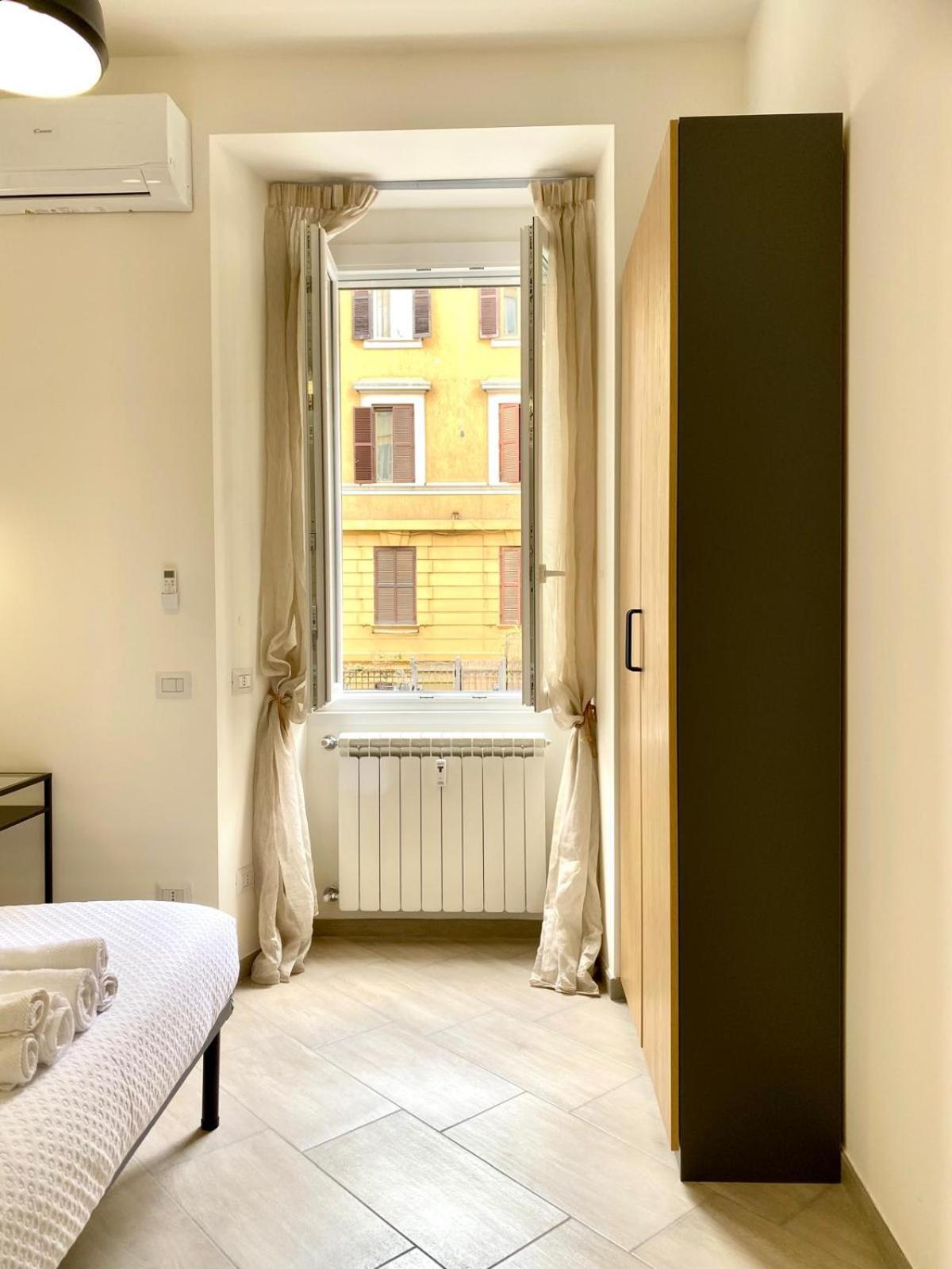 Apartment Vacanze Romane At Furio Camillo Rome