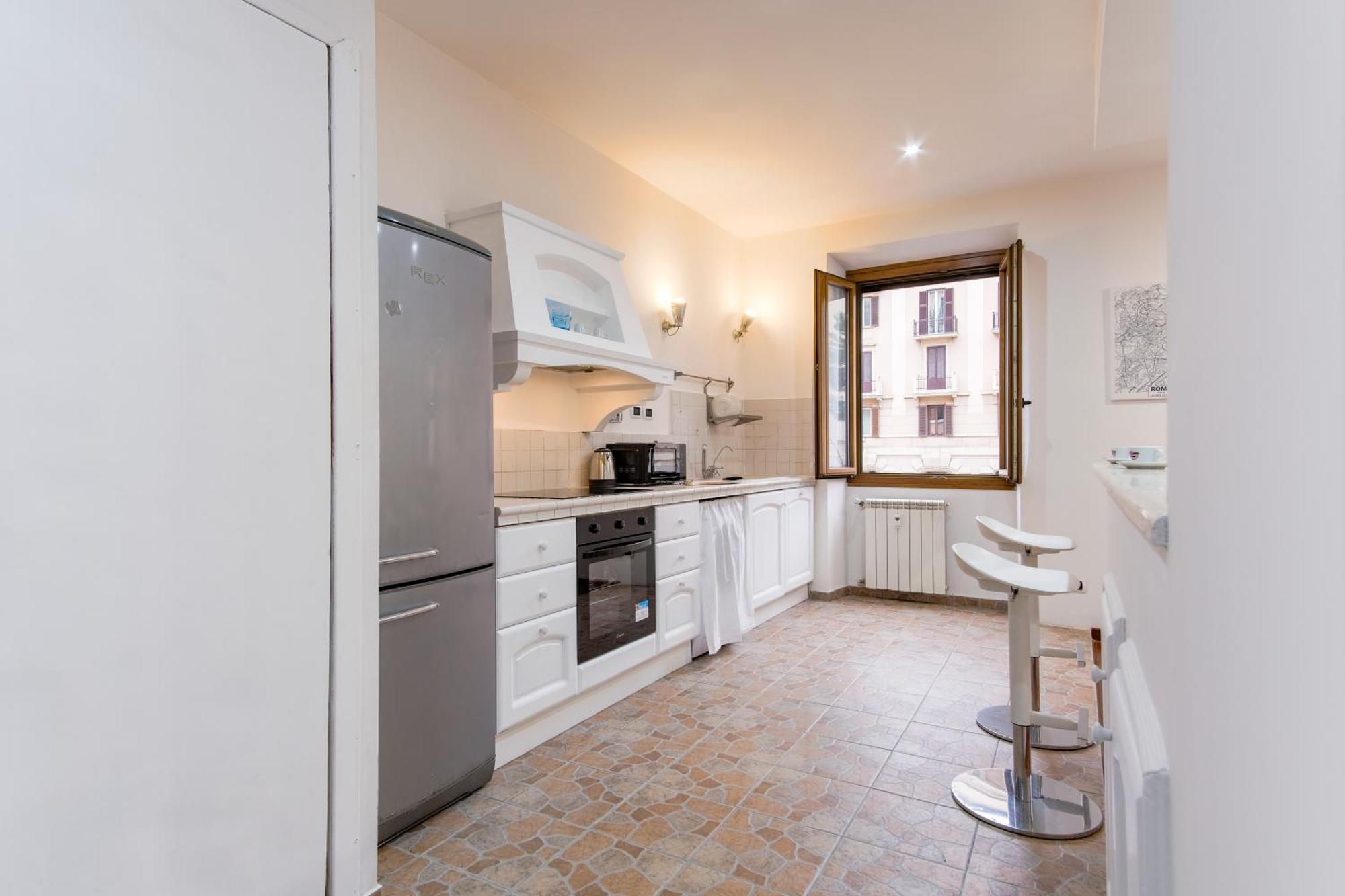 Elegantis San Giovanni - Easily Get To The Historic Center, Metro, Tram And Bus Are Nearby