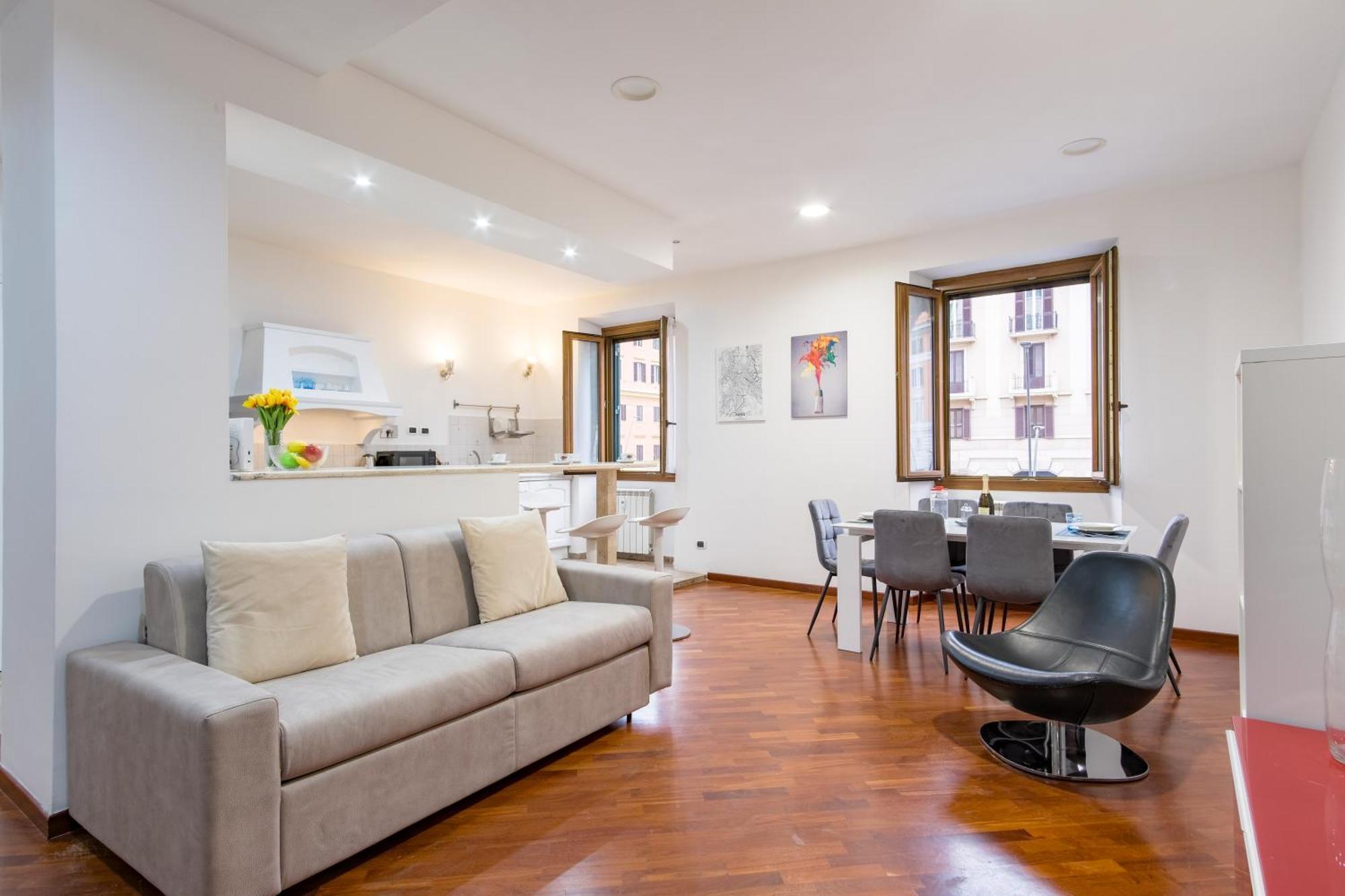 Elegantis San Giovanni - Easily Get To The Historic Center, Metro, Tram And Bus Are Nearby Apartment