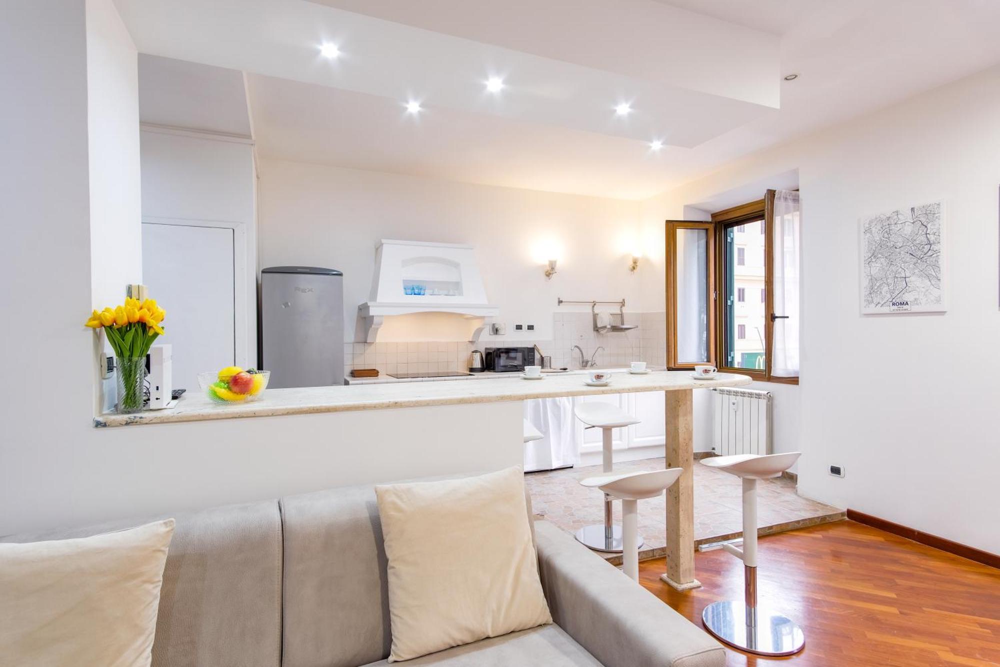 Elegantis San Giovanni - Easily Get To The Historic Center, Metro, Tram And Bus Are Nearby