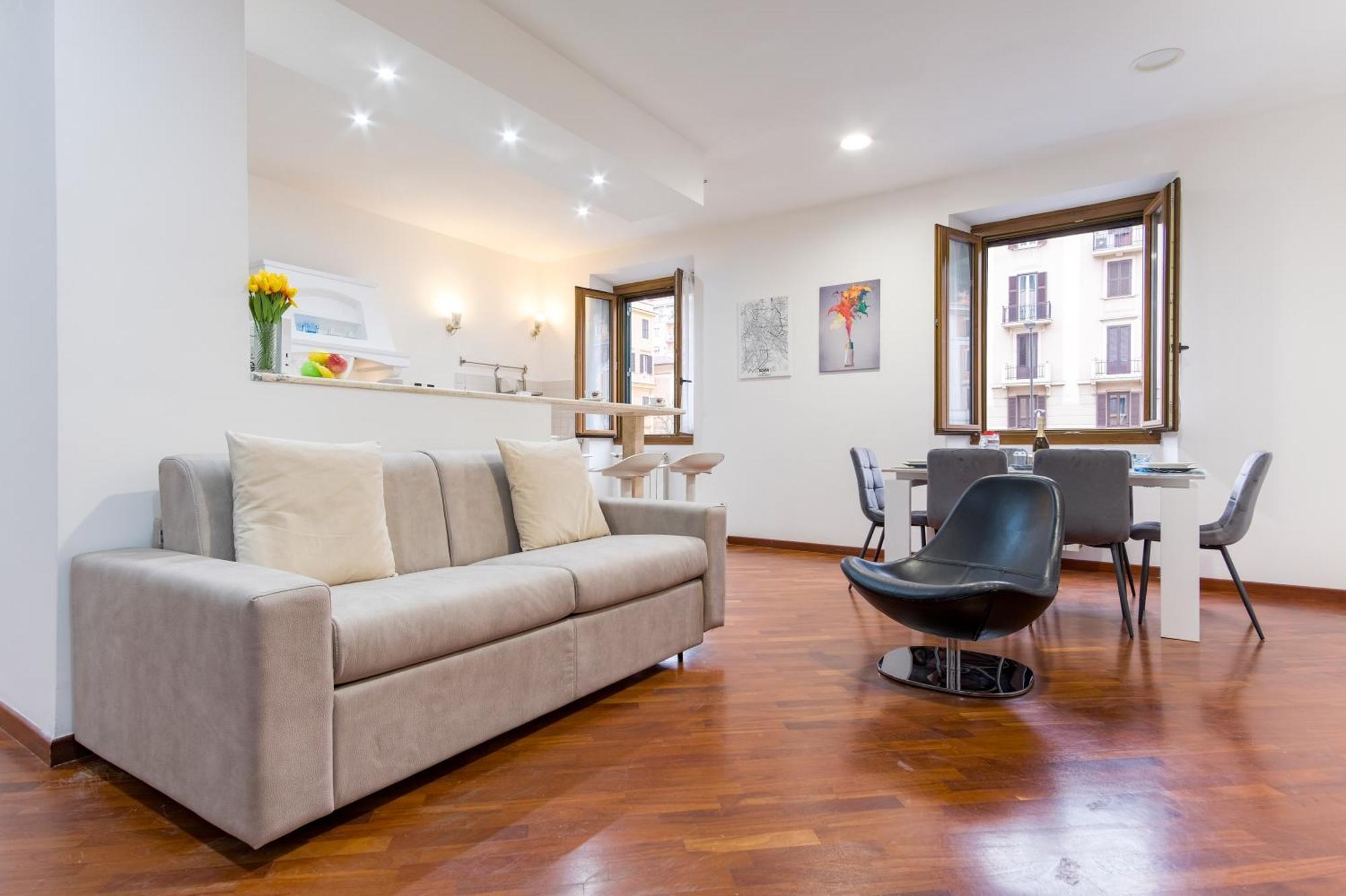 Elegantis San Giovanni - Easily Get To The Historic Center, Metro, Tram And Bus Are Nearby Apartment *