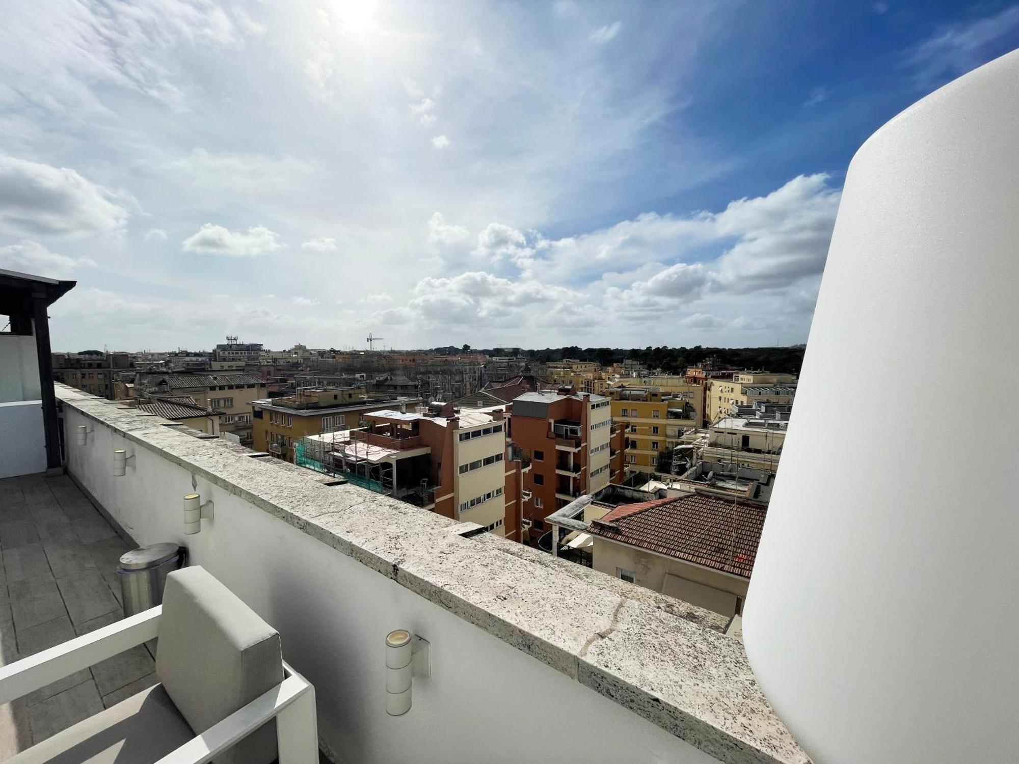 Penthouse With View Of Rome