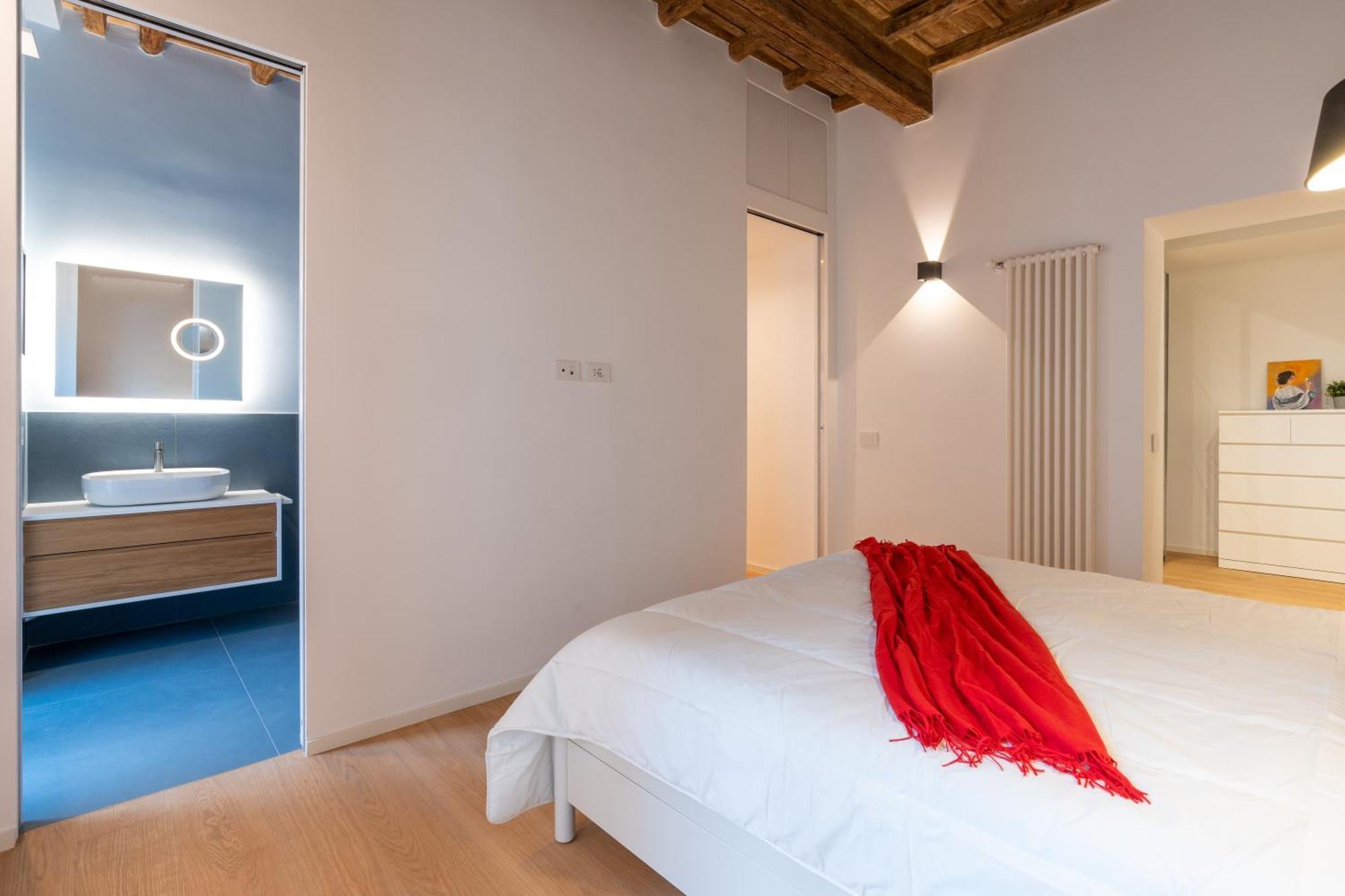 Sotto Al Letto Del Papa - Borgo Pio - Vaticano Rome