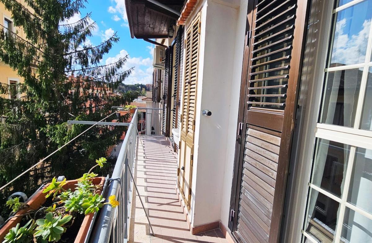Apartment Gallo 55 Stylish & Modern Near The Vatican Rome