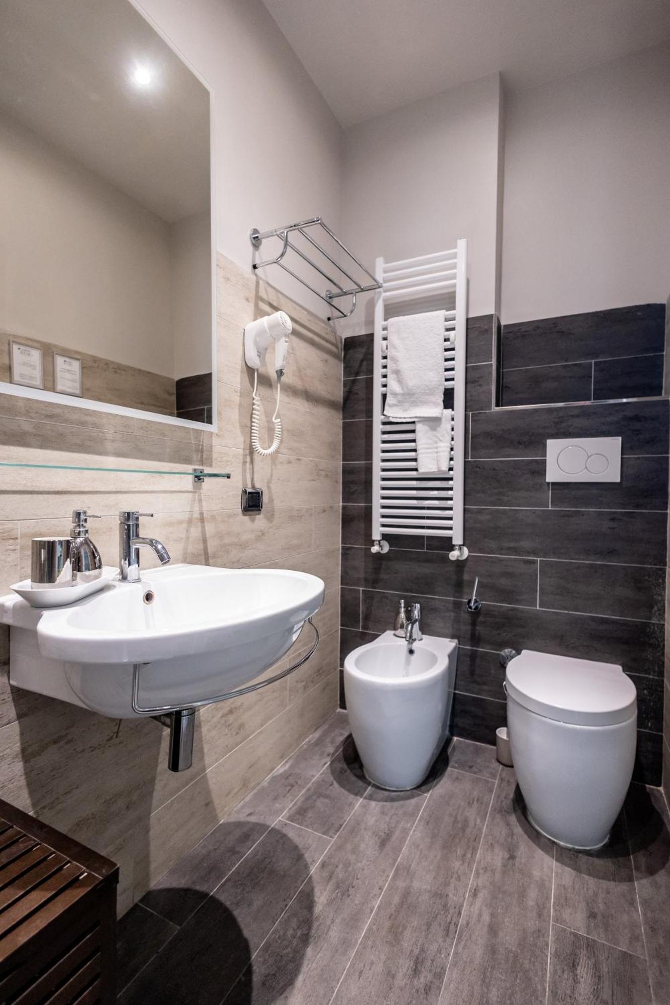 Mybedcavour 2* Rome
