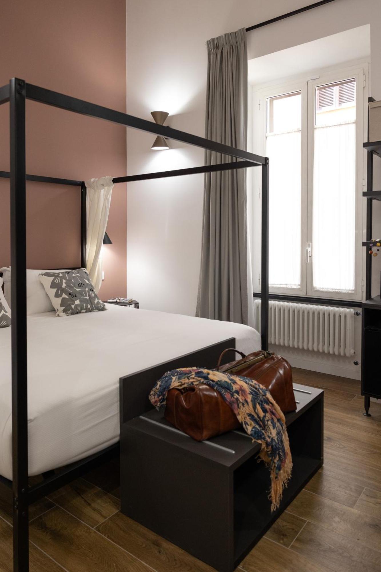 Style & Stone Guest house *
