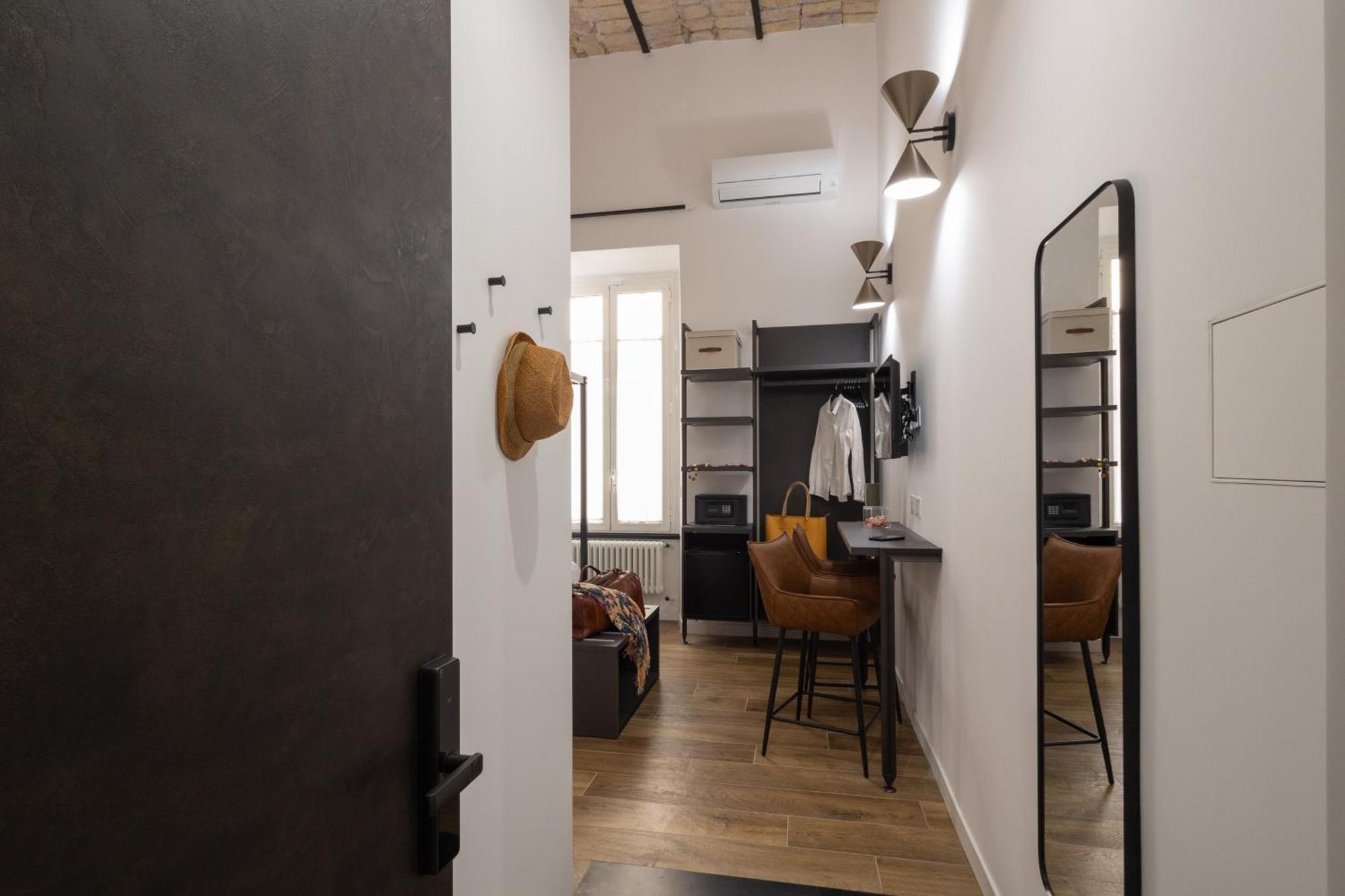 Style & Stone Guest house *