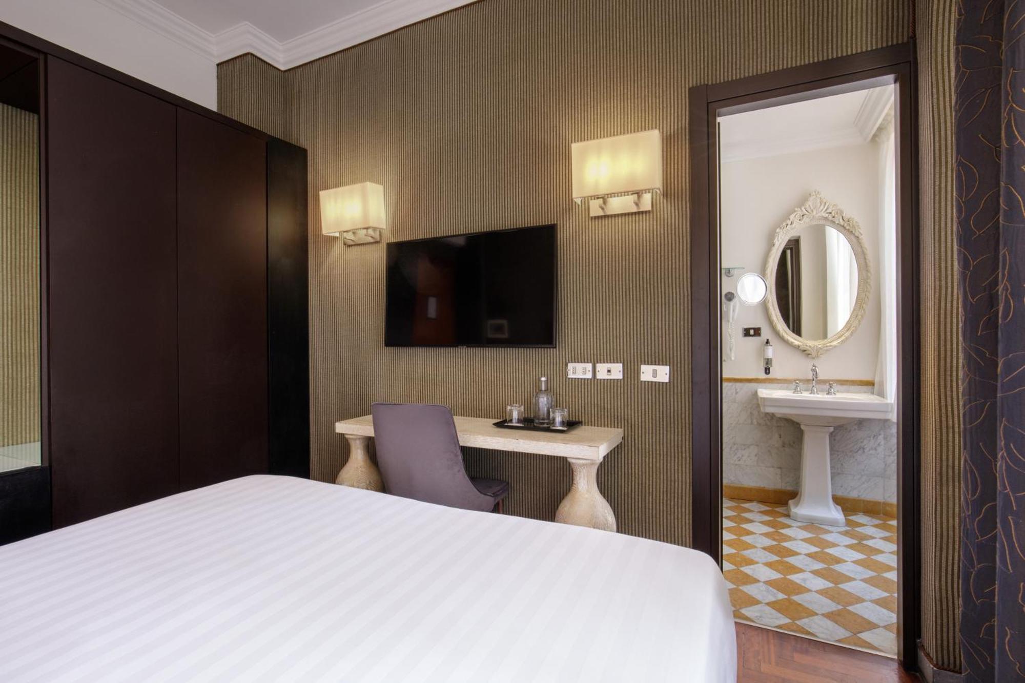Hotel Royal Court
