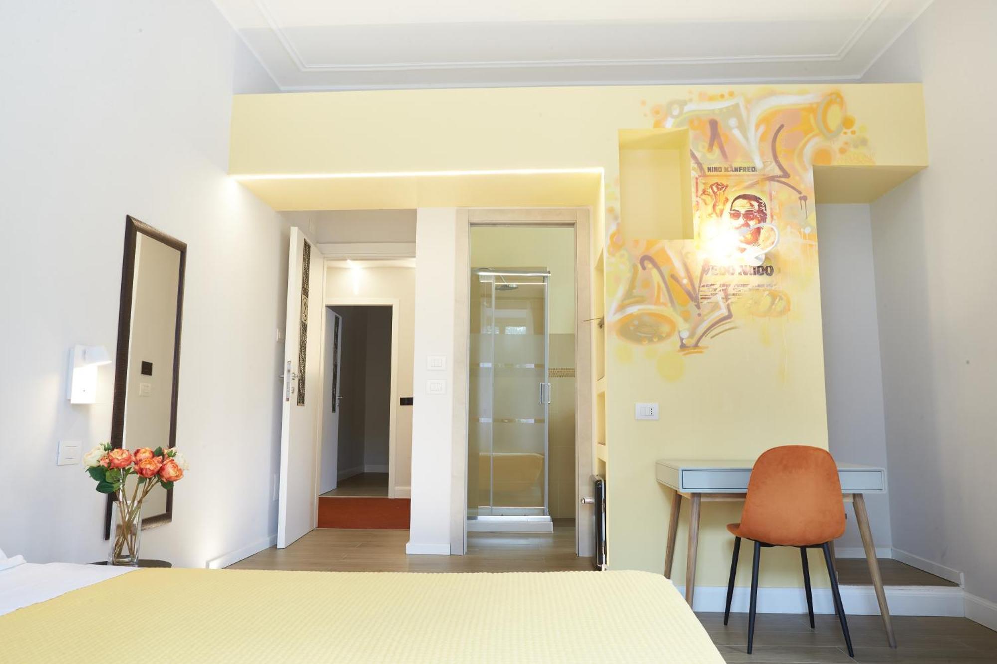 Reyes Hotel *
