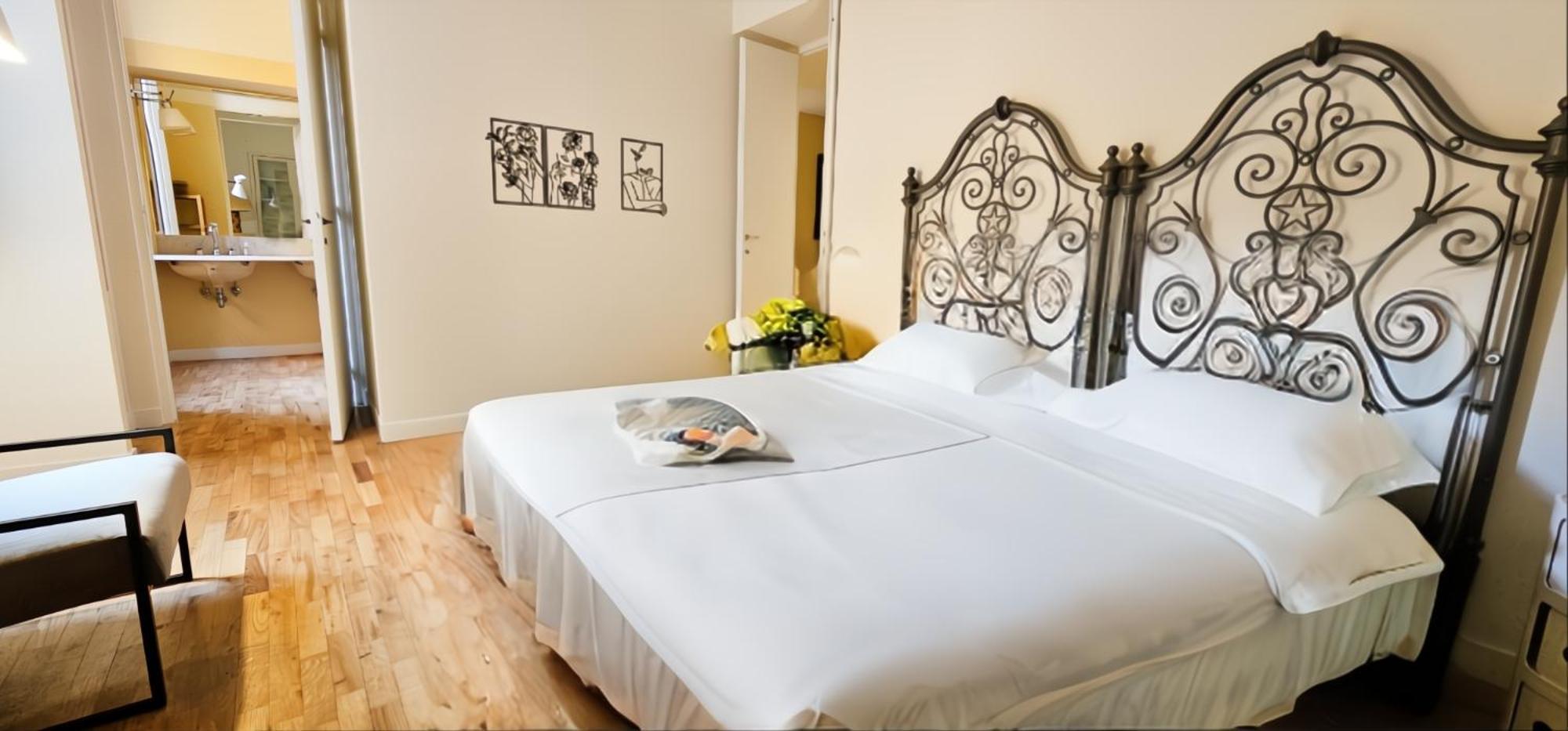 Elegantis Monti Royal With Private Terrace Rome