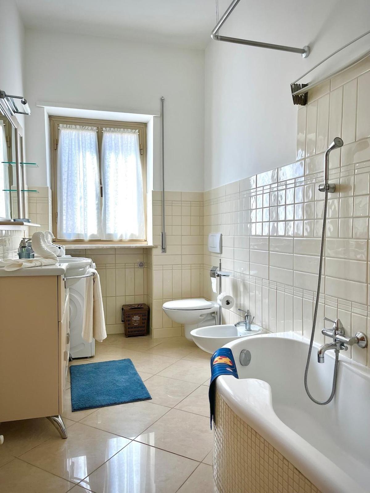 Holiday home 700 Mt To Metro Decia'S Appartament Rome