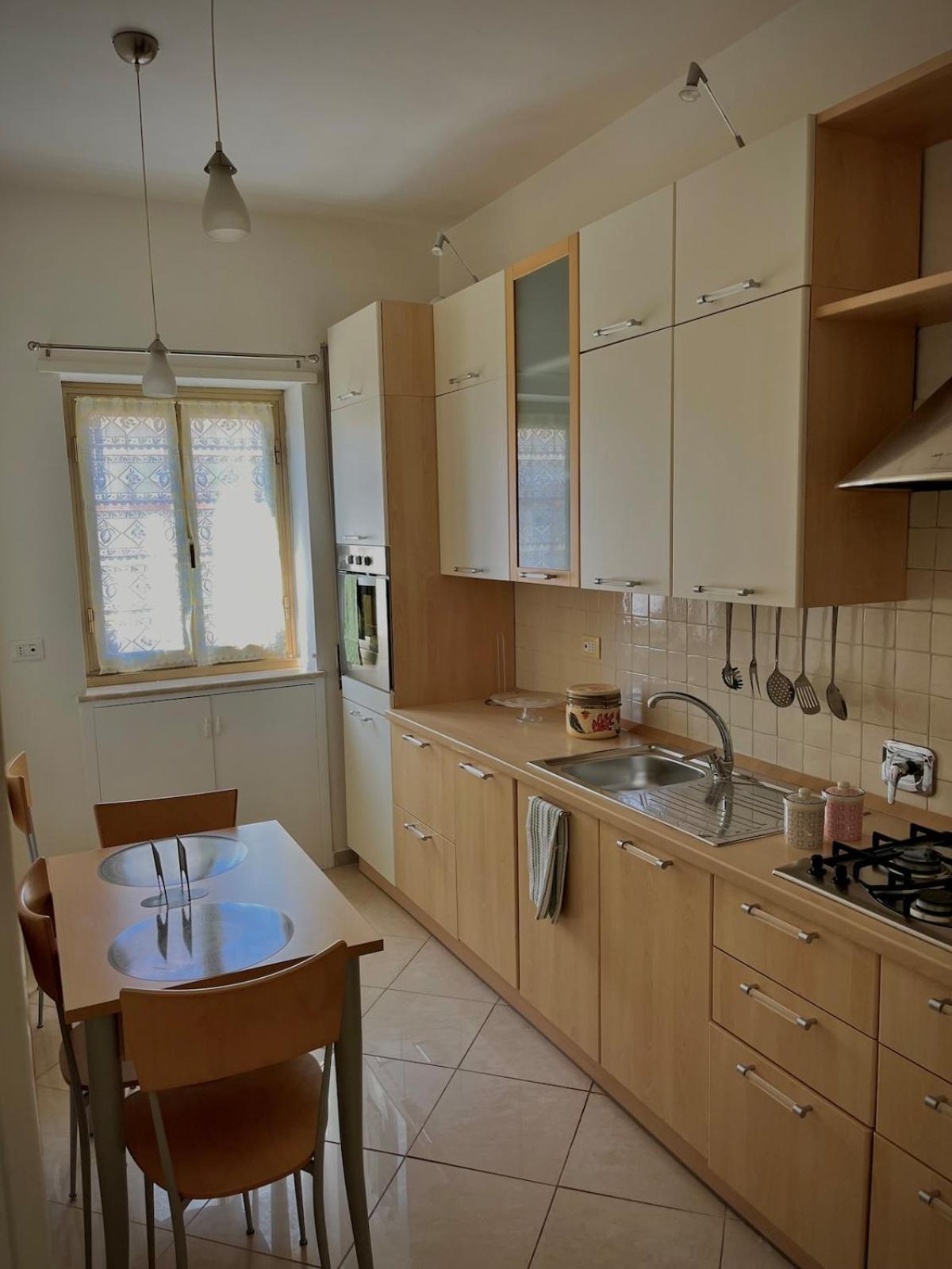 700 Mt To Metro Decia'S Appartament Holiday home *
