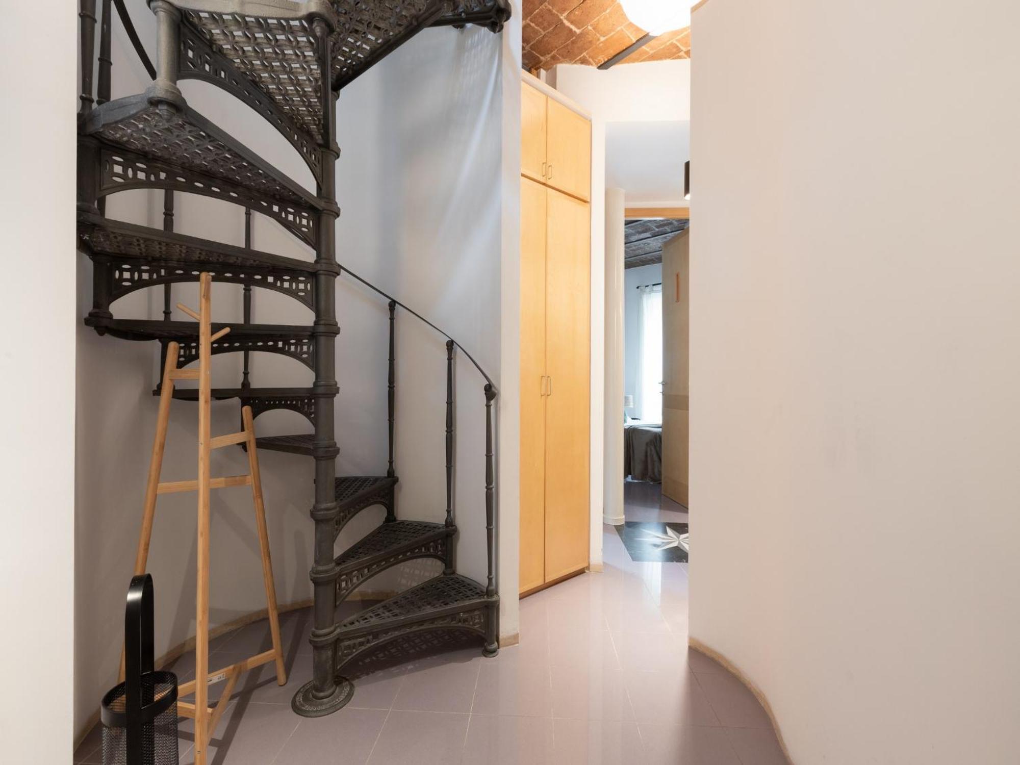 The Rent - Two-bedroom With Terrace Near Trevi Fountain Appartement Rome