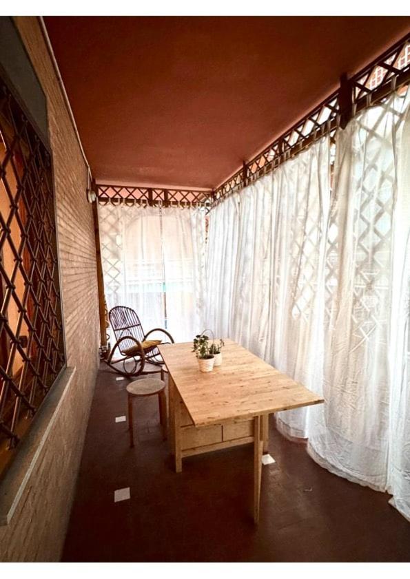 Dilly's Terrace Apartment