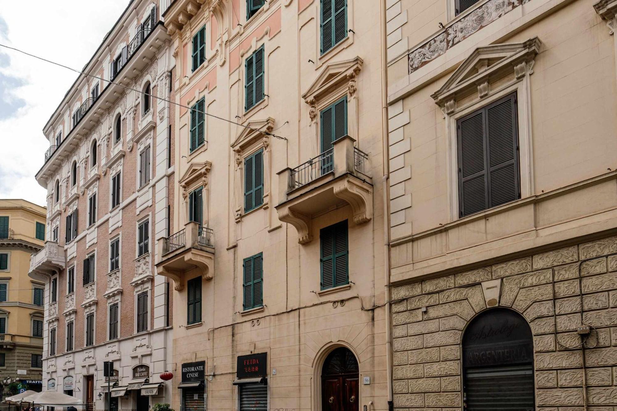 Via Vespasiano Private * Rome