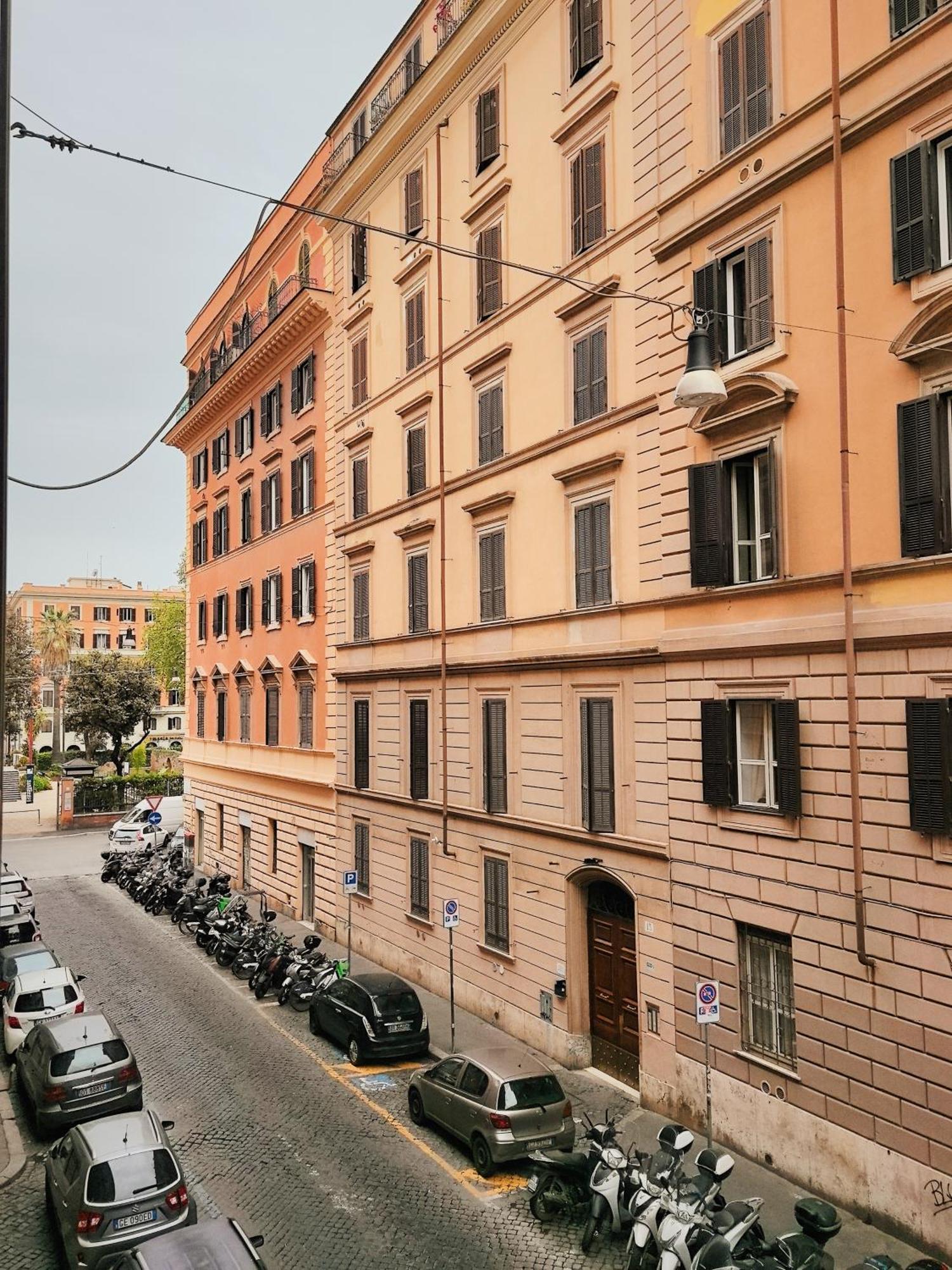 Bottega Artistica Rome