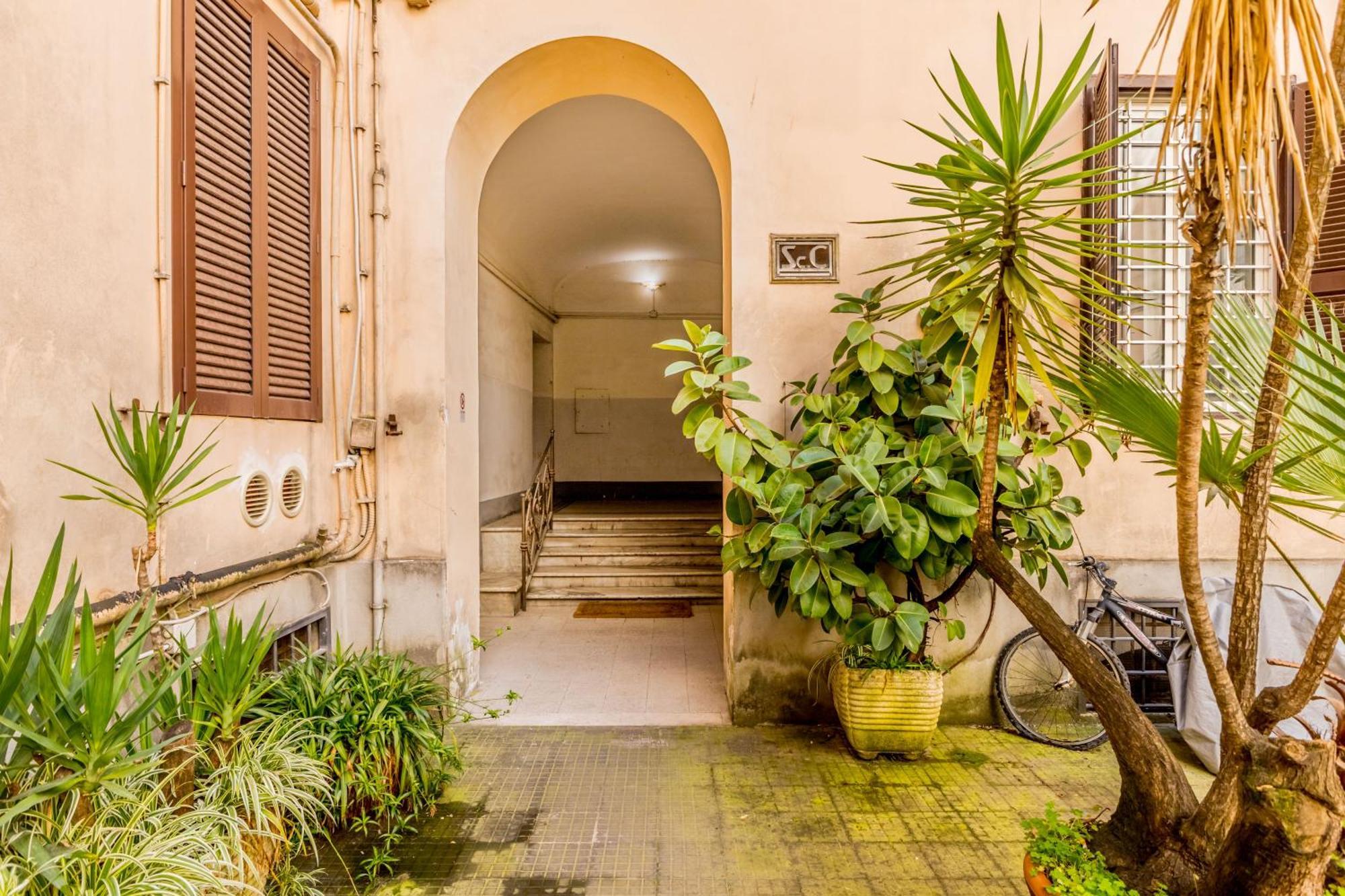 Domina Livia Vaticano - E Guest house *