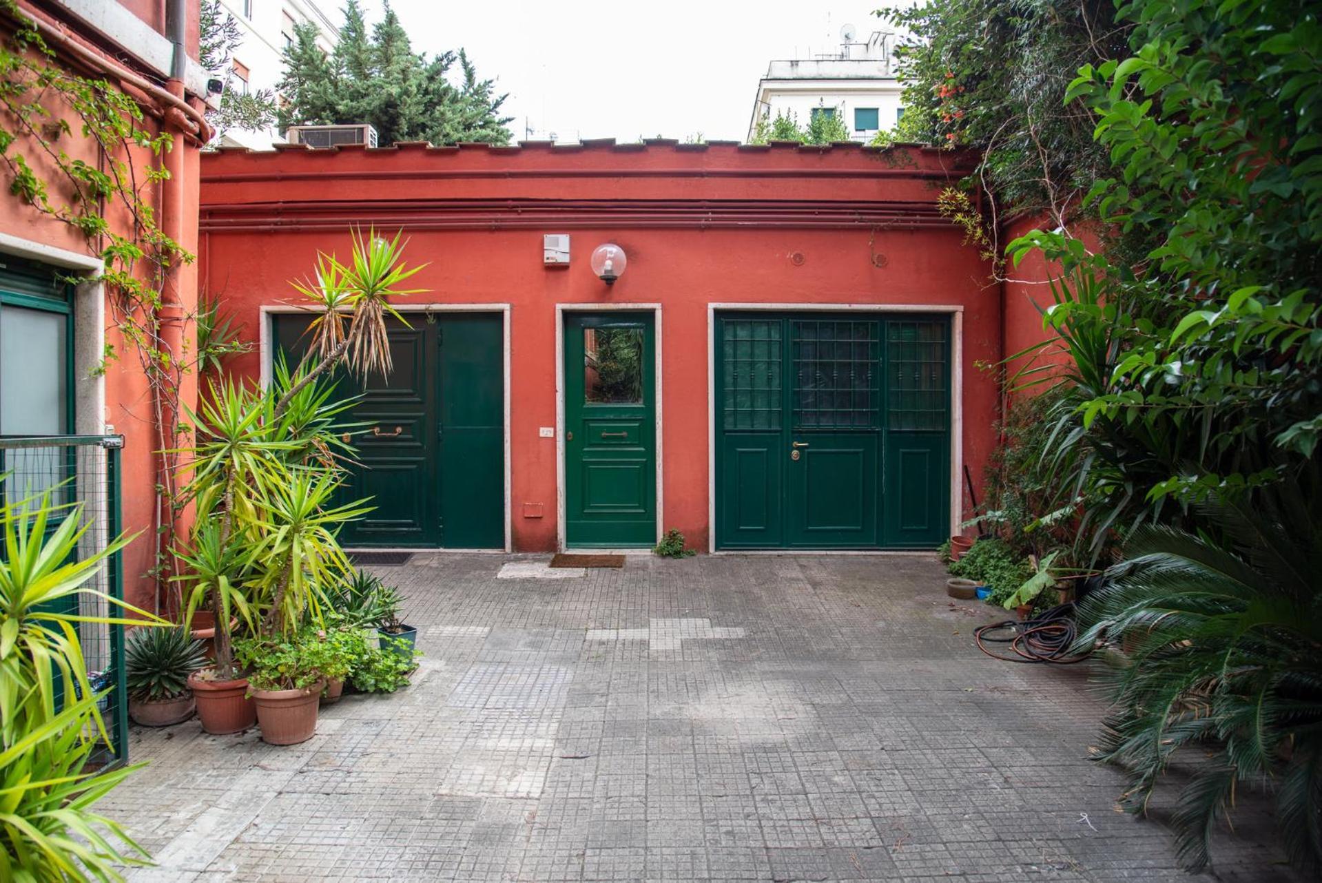Inventori Apartment