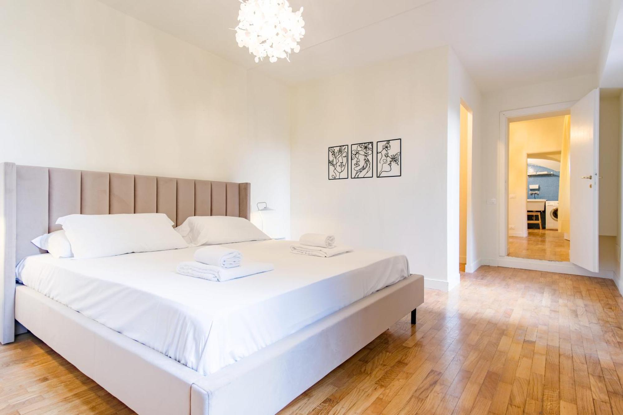 Apartment Elegantis Monti Royal With Private Terrace Rome