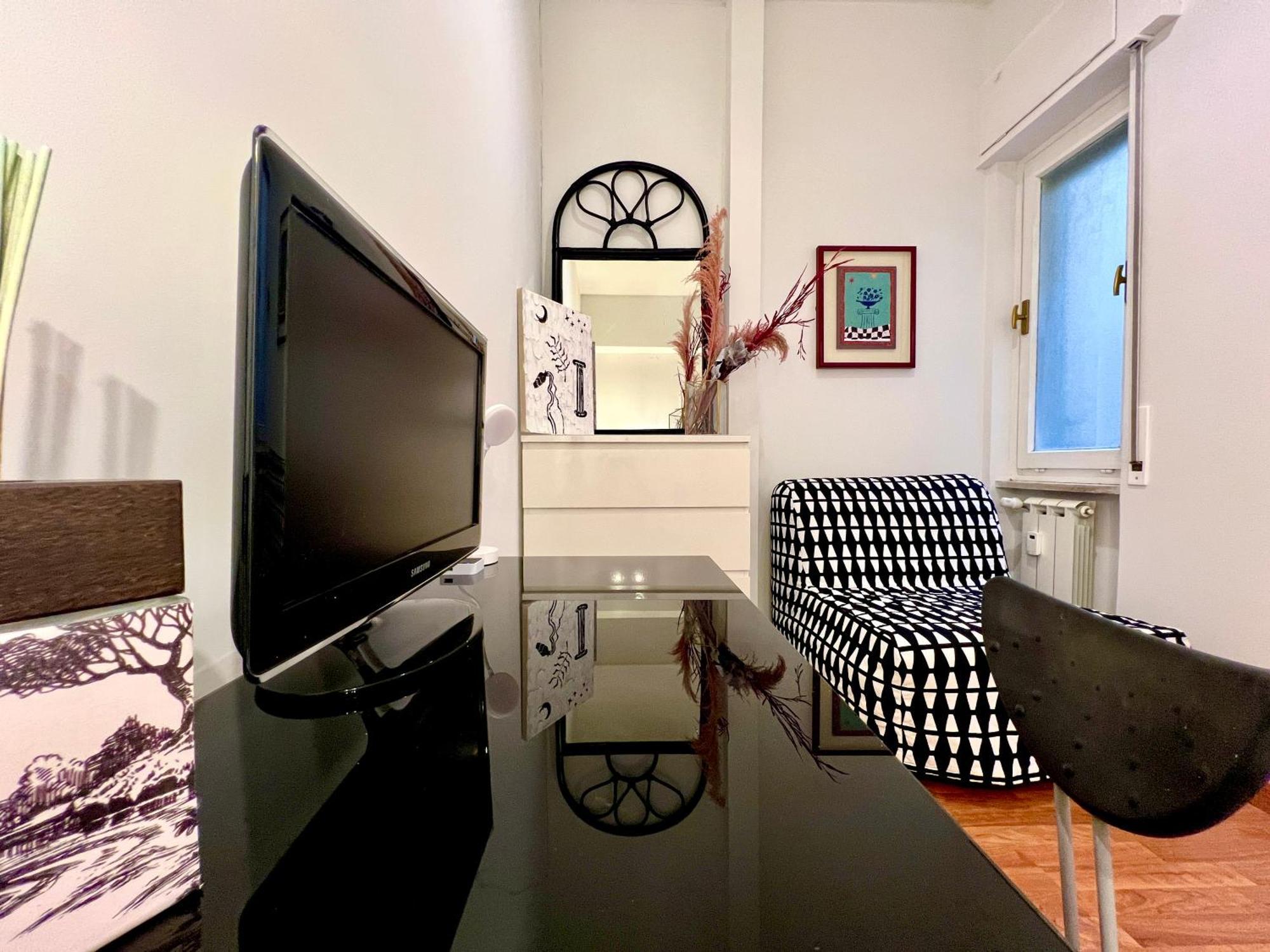 Appia Antica Apartment, Subway, 12 Stops Vatican, Comfort, Balcony Rome