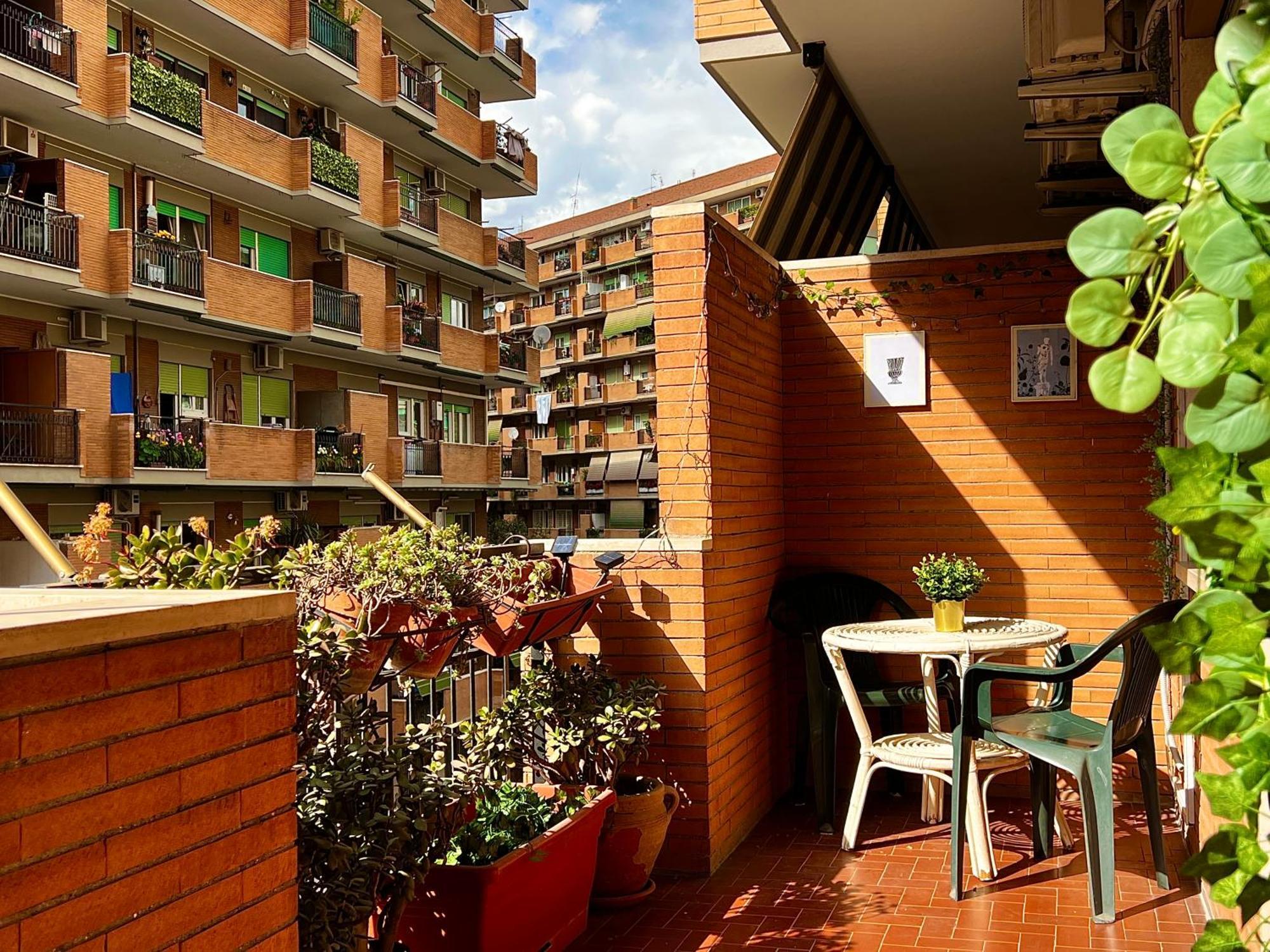 Apartment Appia Antica Apartment, Subway, 12 Stops Vatican, Comfort, Balcony