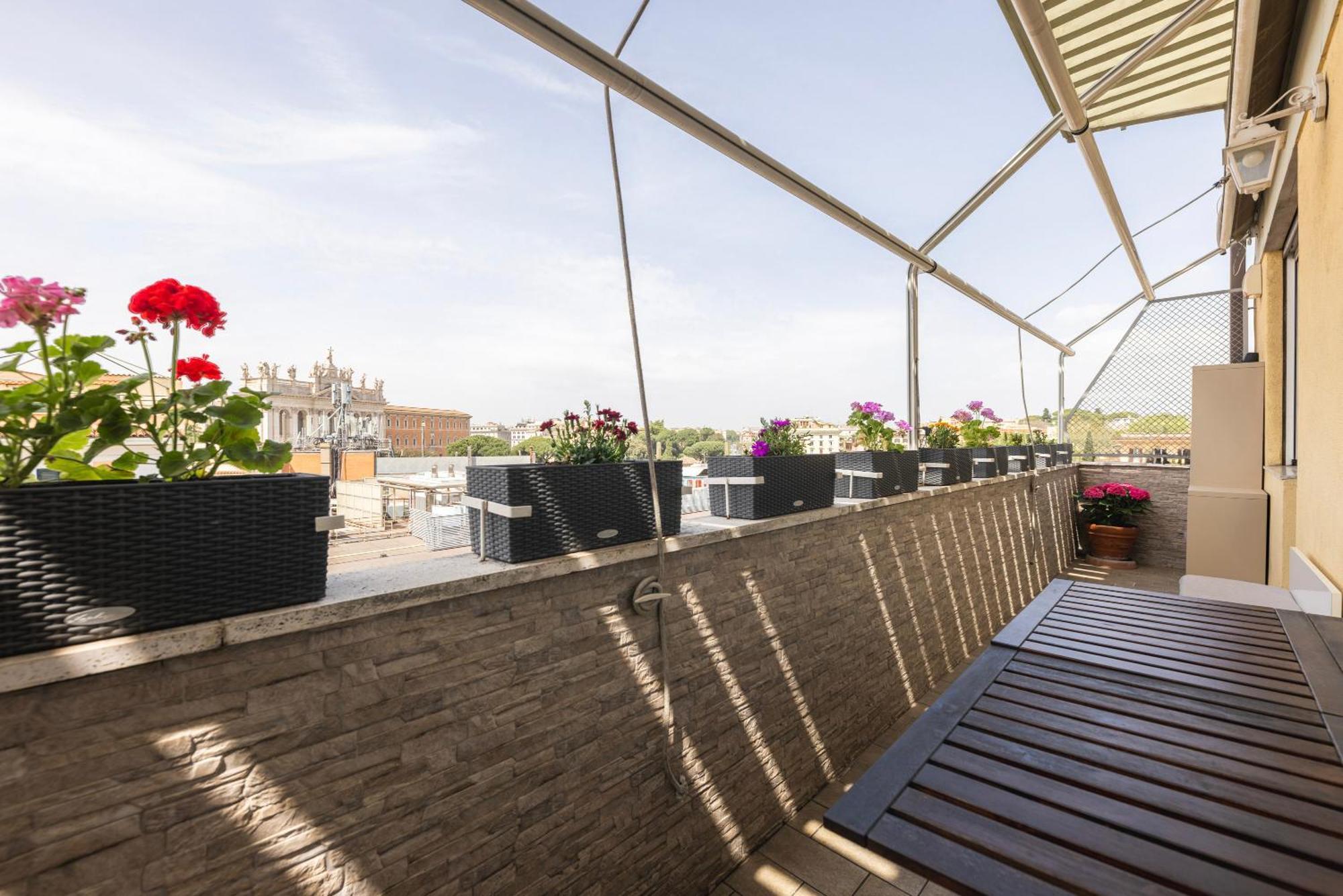 Apartment Vivilo Collection - Magna Grecia 29 View Rome