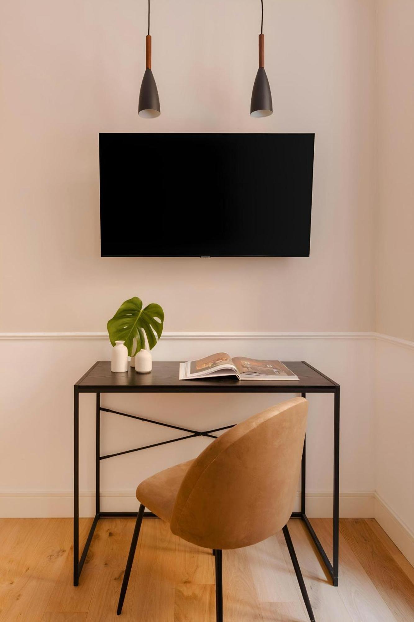 Sonder By Marriott Bonvoy Antinoo Piazza Del Parlamento Aparthotel Rome