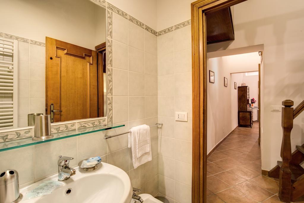 Apartment Navona Flowers Rome