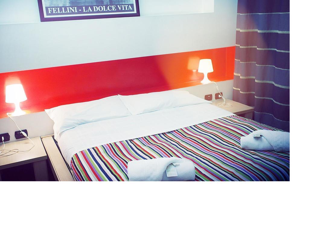 M&j Place Rome
