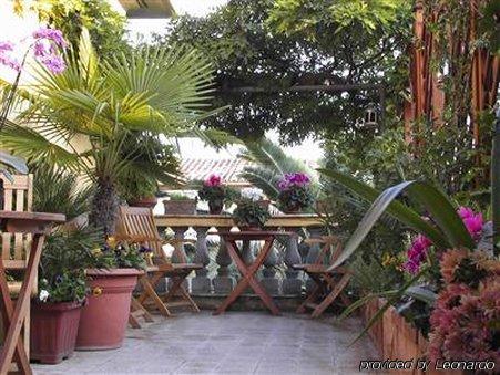 Couette-café Episcopo Lipinsky Luxury Rome