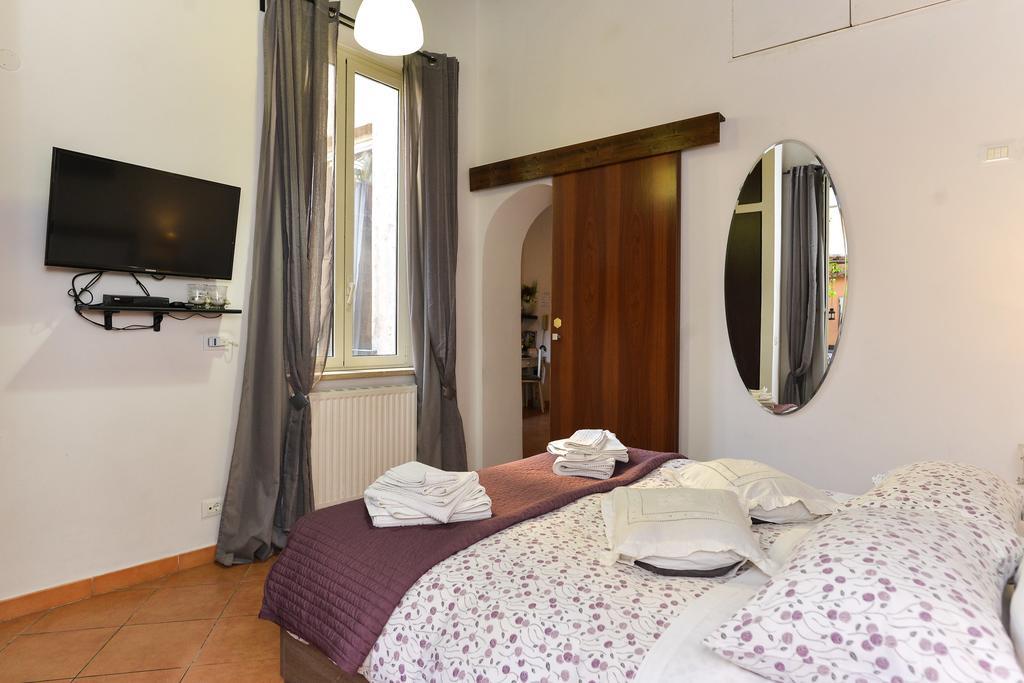 Malva Rome