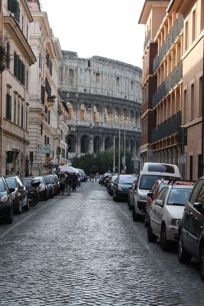 Colosseo 85 Rome