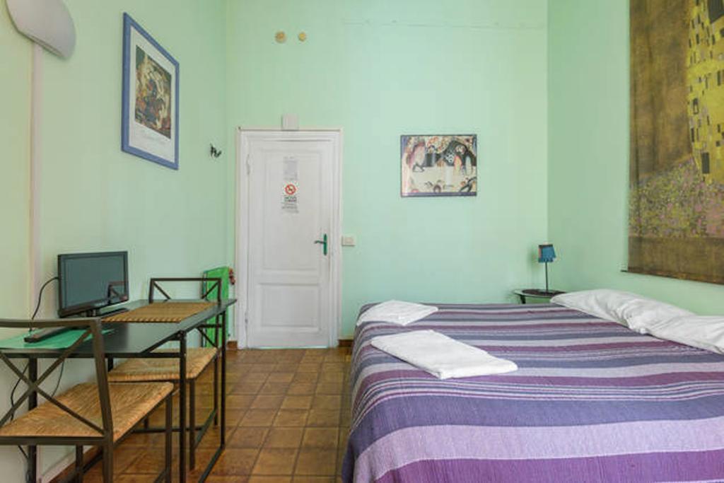 Sixbeds Guest house 2*