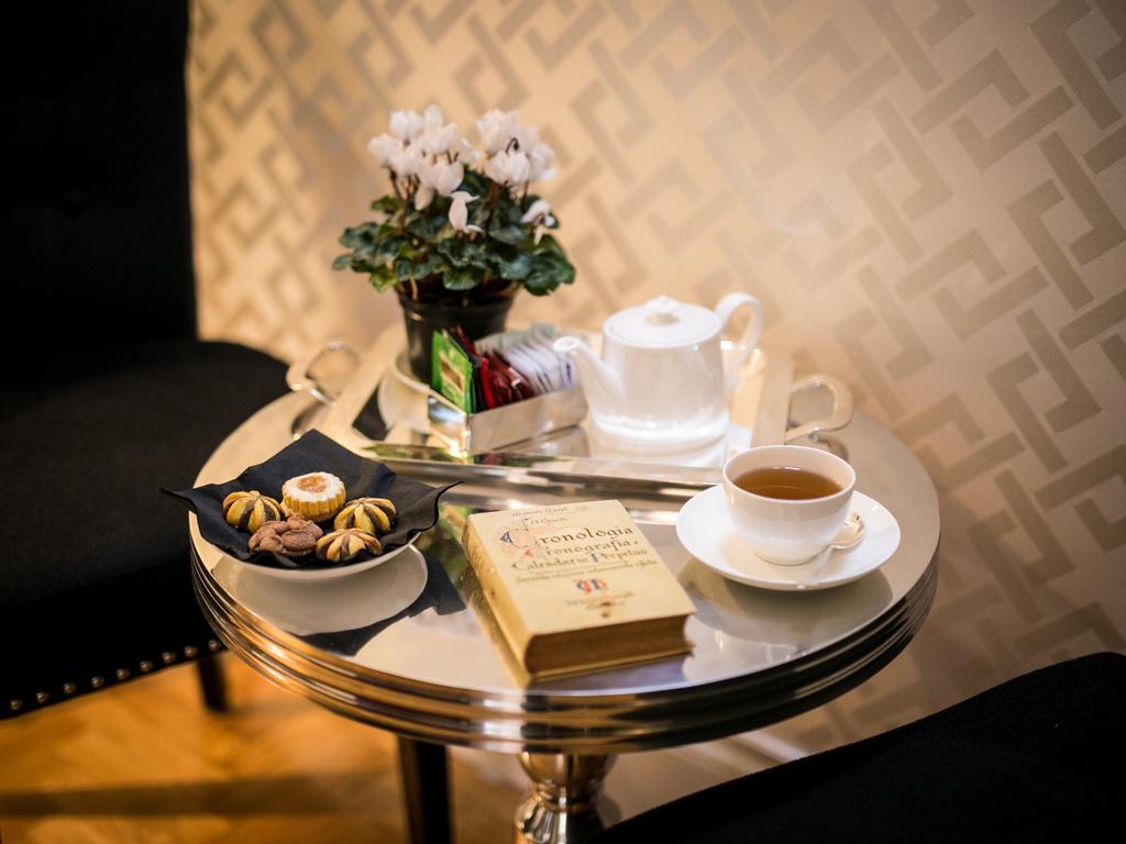Couette-café Minerva Relais