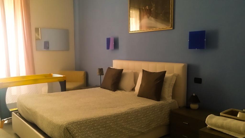 Suites Holiday Rooms Guest house