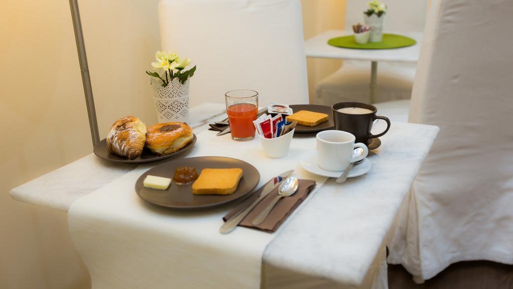 Caesar Place Couette-café Rome