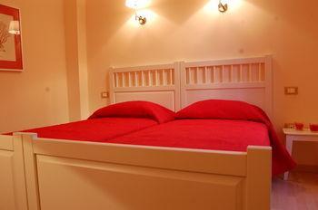 Relais Fiorelli Couette-café
